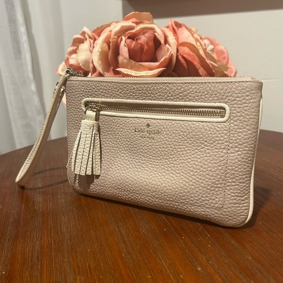 Kate Spade Tinie Chester Street Wristlet Wallet - Picture 2 of 7